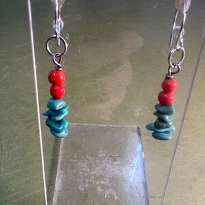 Turquoise chips and Red Coral round Beaded Earrings. Vintage and classic style
